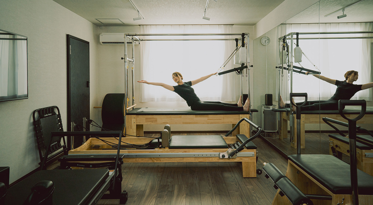 M FLOW Pilates Studioのマシンピラティススタジオ内観